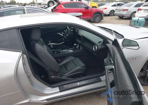 2019 Chevrolet Camaro 2Ss z USA, uszkodzony, nr VIN 1G1FH1R74K0136622